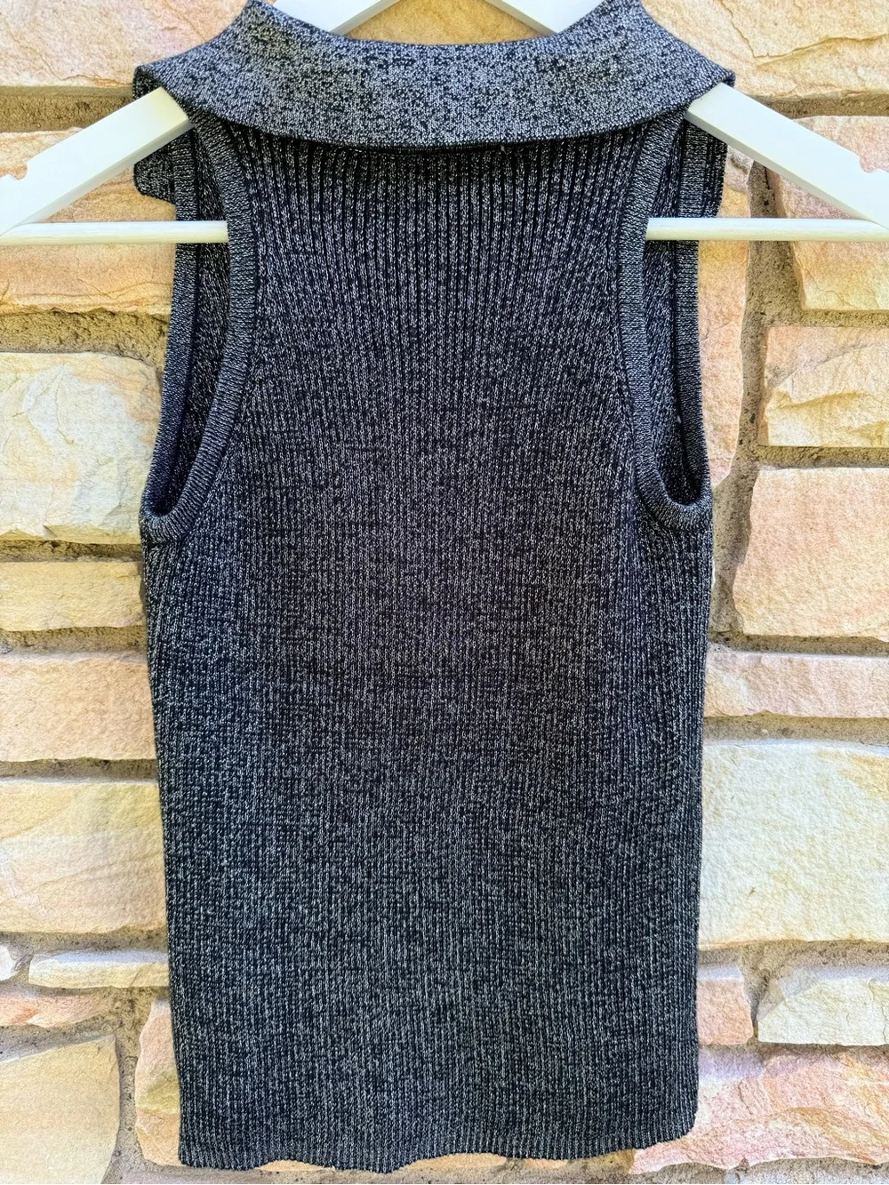 Vintage Tomfoolery Sleeveless ribbed Knit Collared Tank Top Silver Metallic SzM
